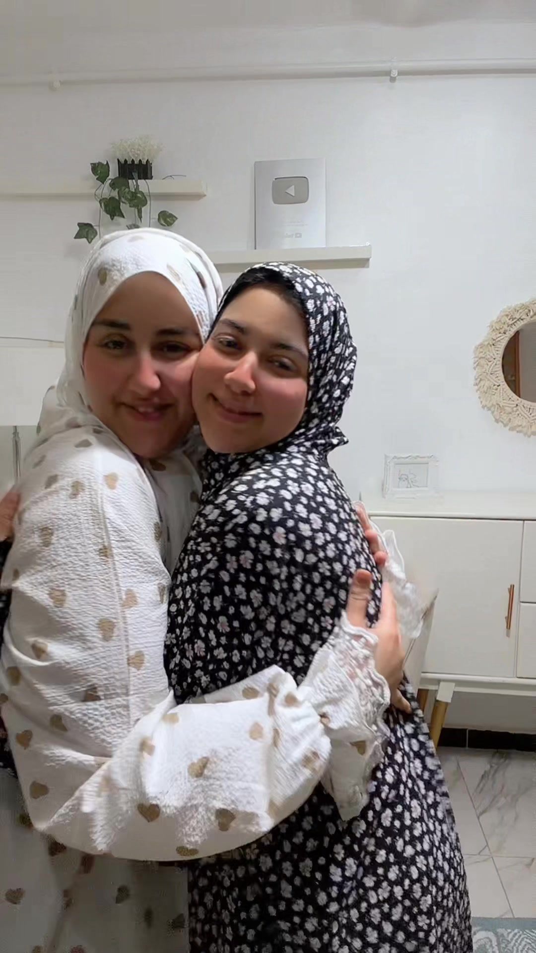 @🤗فريدةايقونةالطاقة الإيجابية