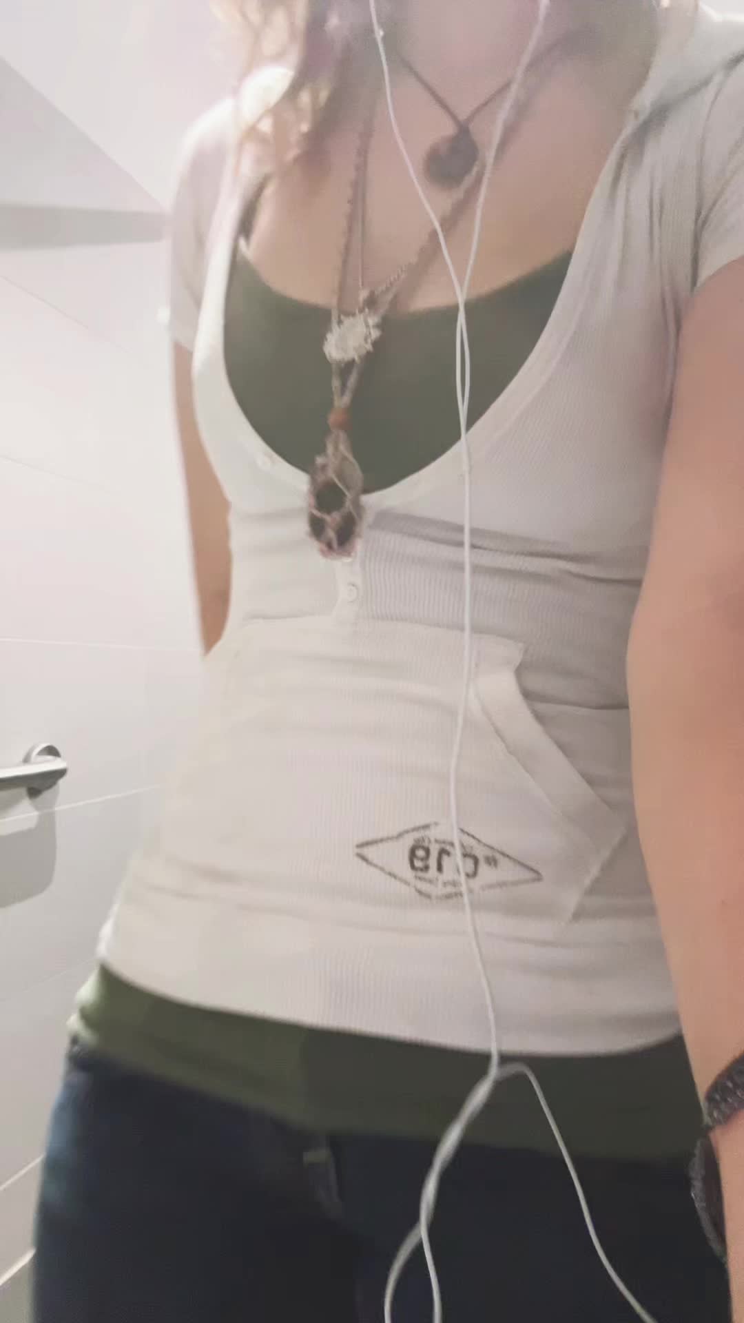 @fartard👀👀👀👀👀👀👀👀👀👀👀