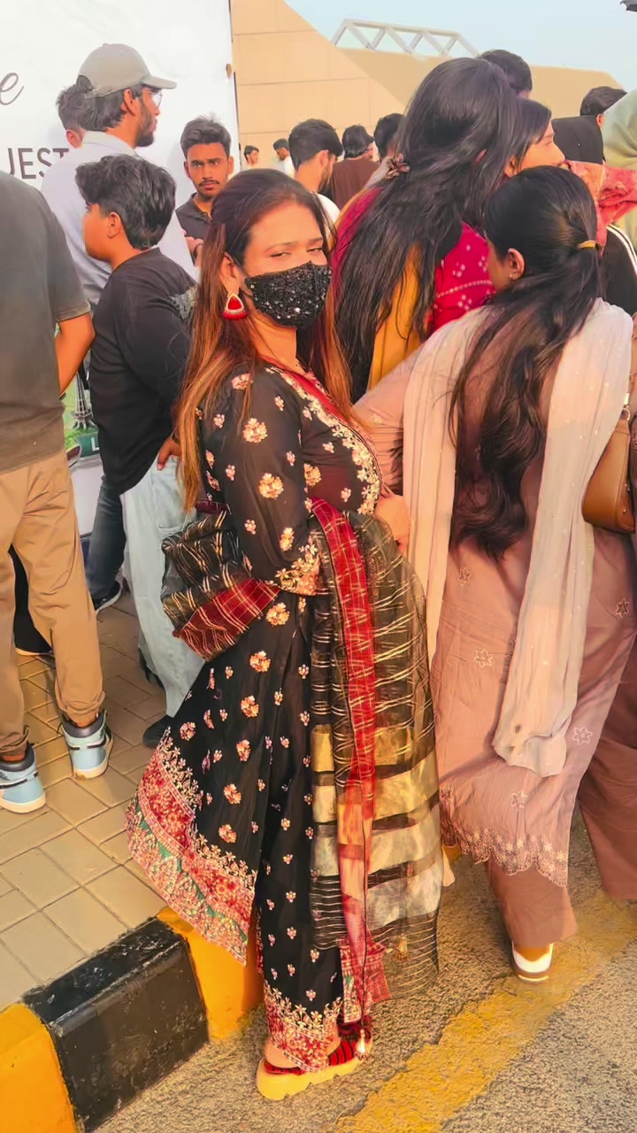 @Umaima khan