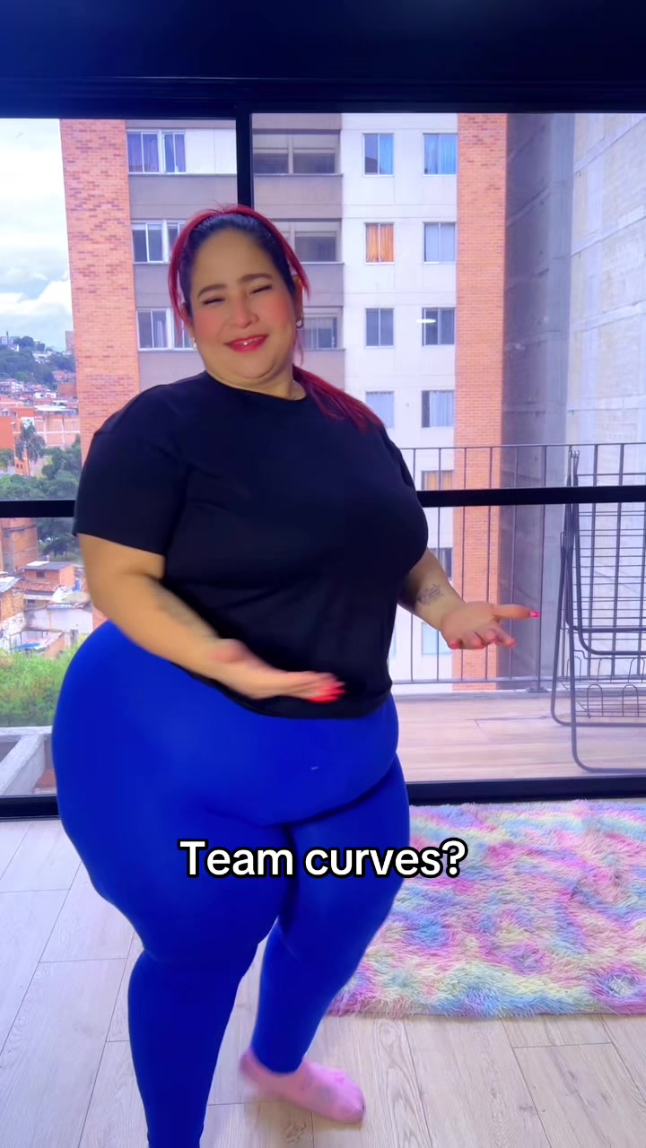 @lolapopvibes