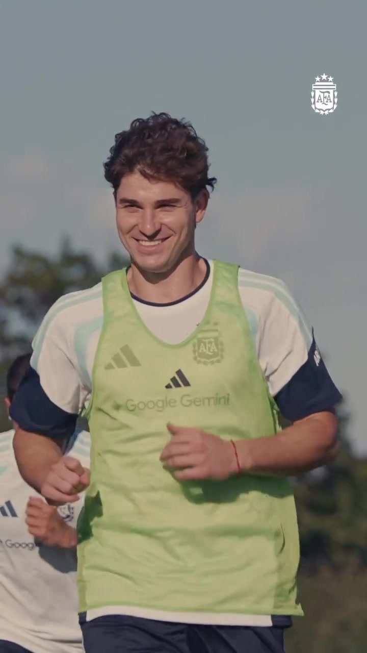 @Selecci&oacute;n Argentina in English