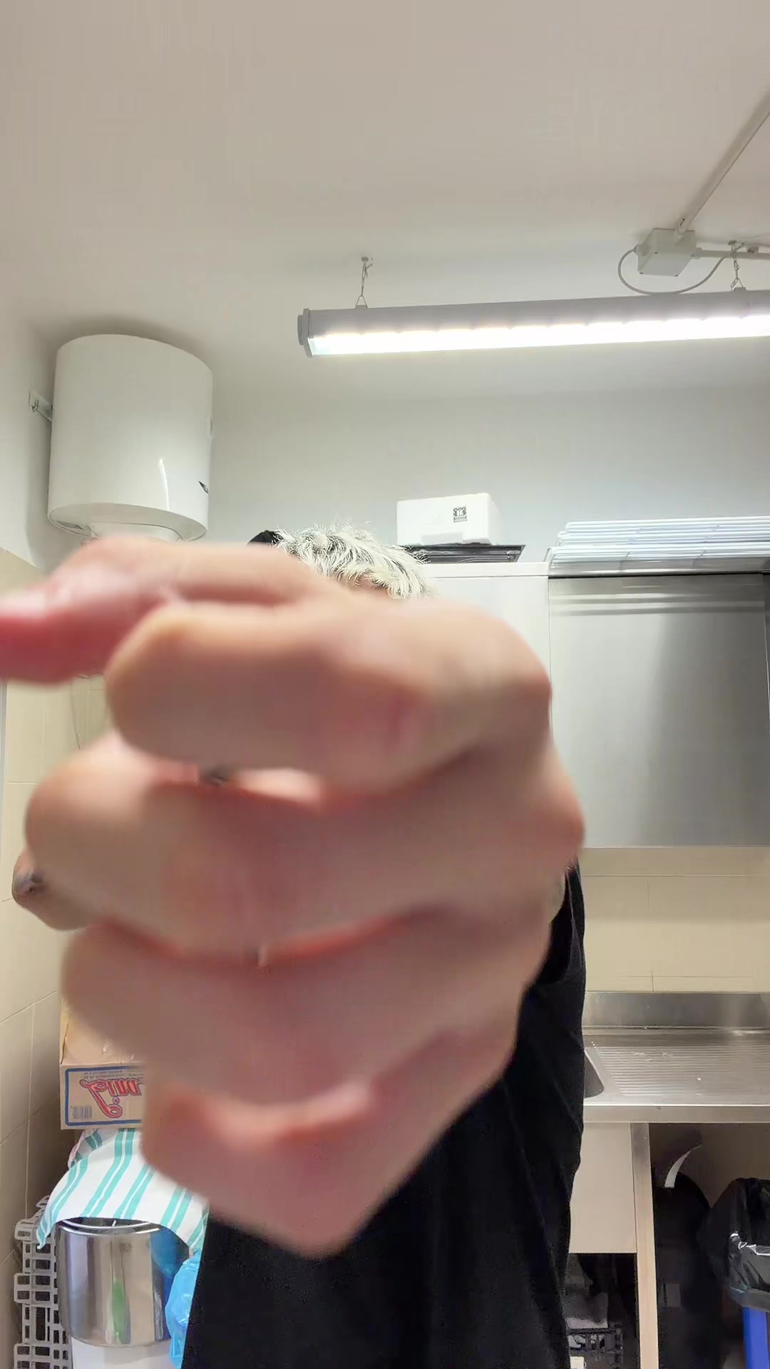 @7