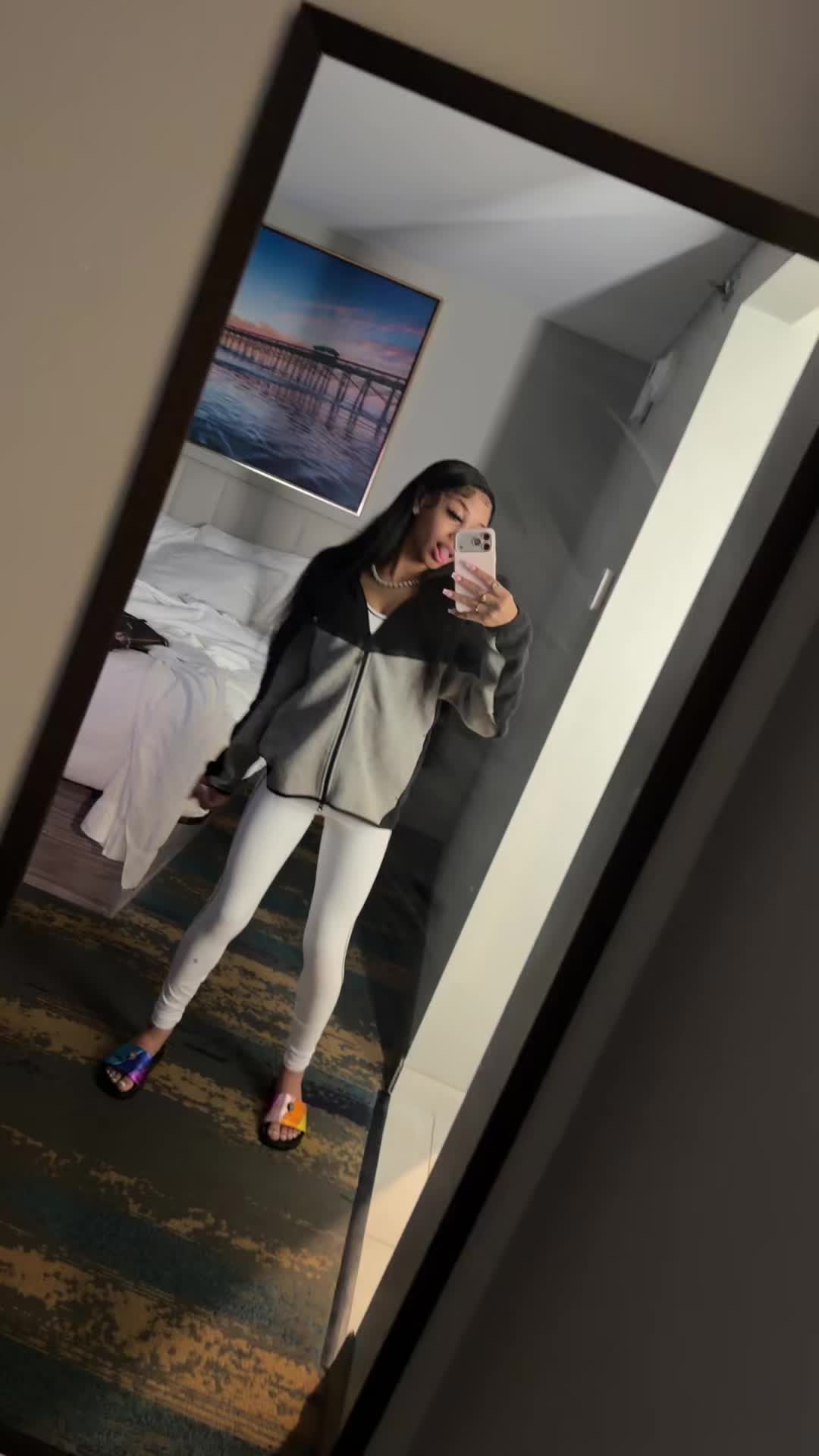 @aniya kemoraa ᥫ᭡