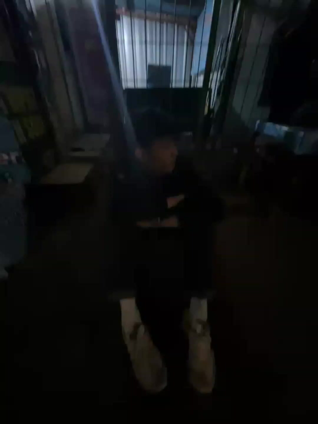@Exkyy