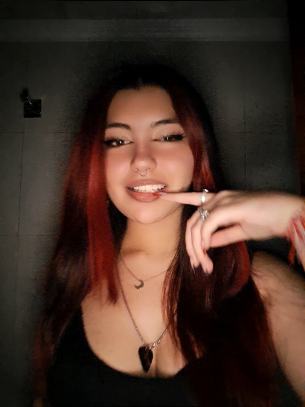 @Valx🦇