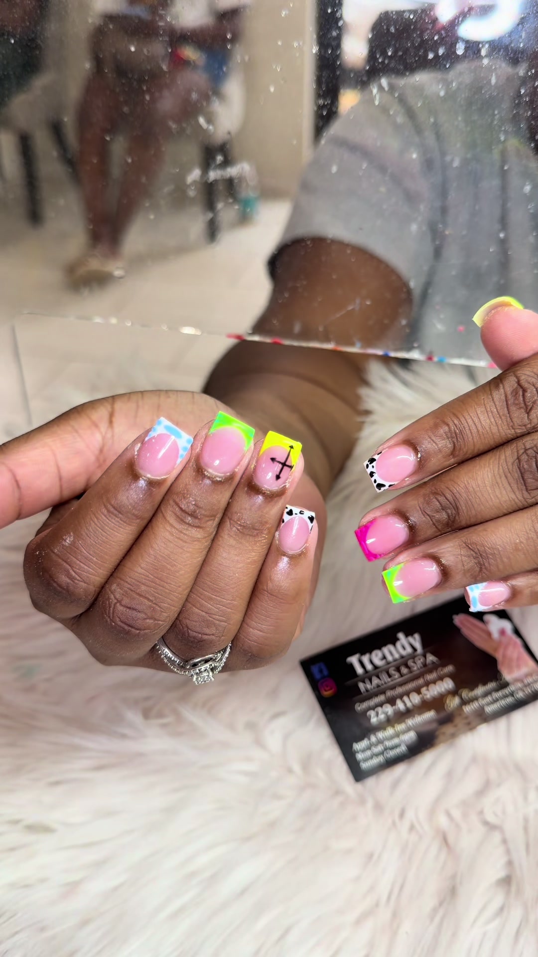 @Trendy Nails & Spa