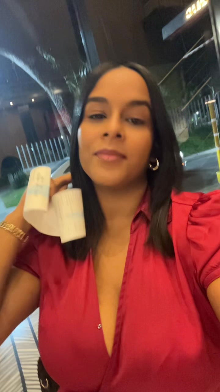 @damnelsy