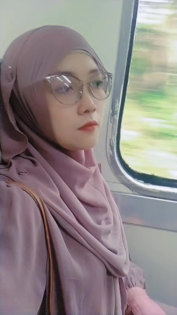 @Dewi Aurora Khan