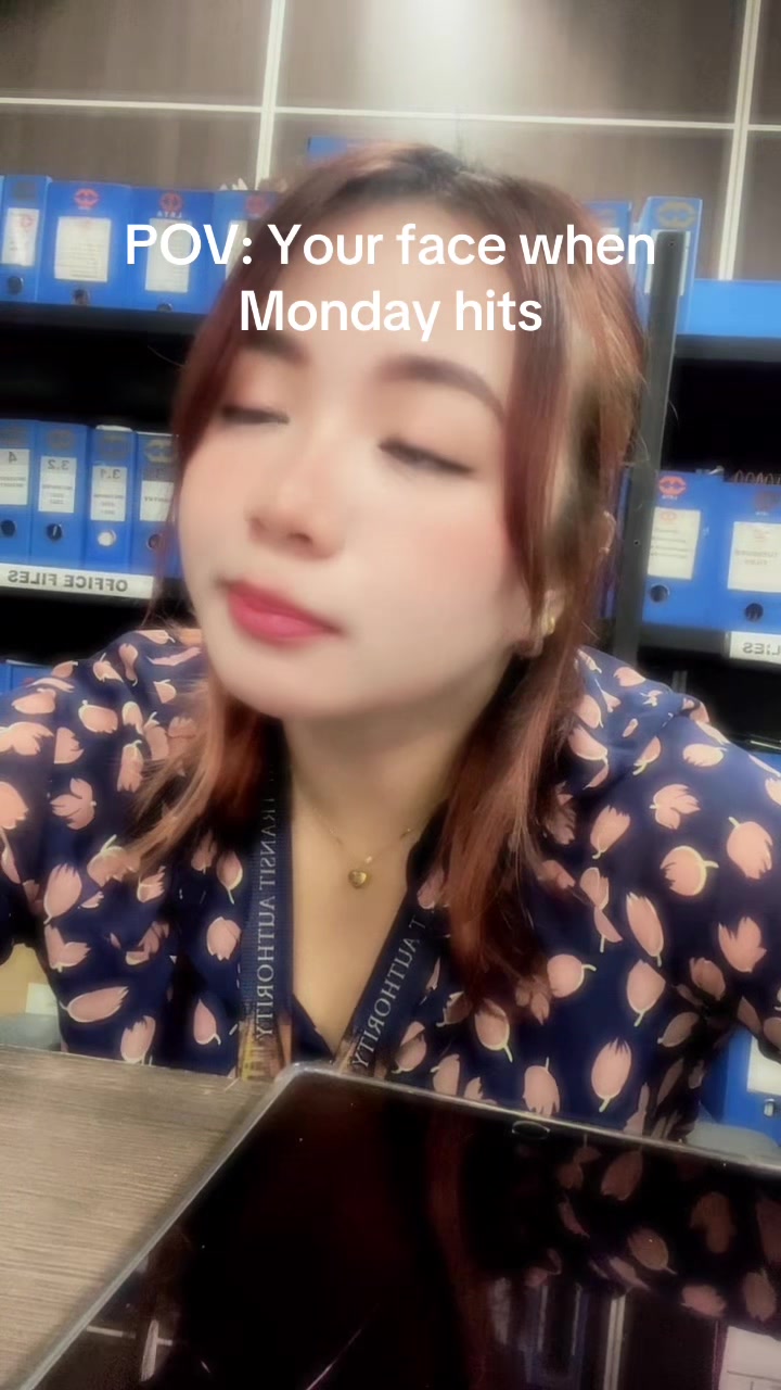 @justangelaello_