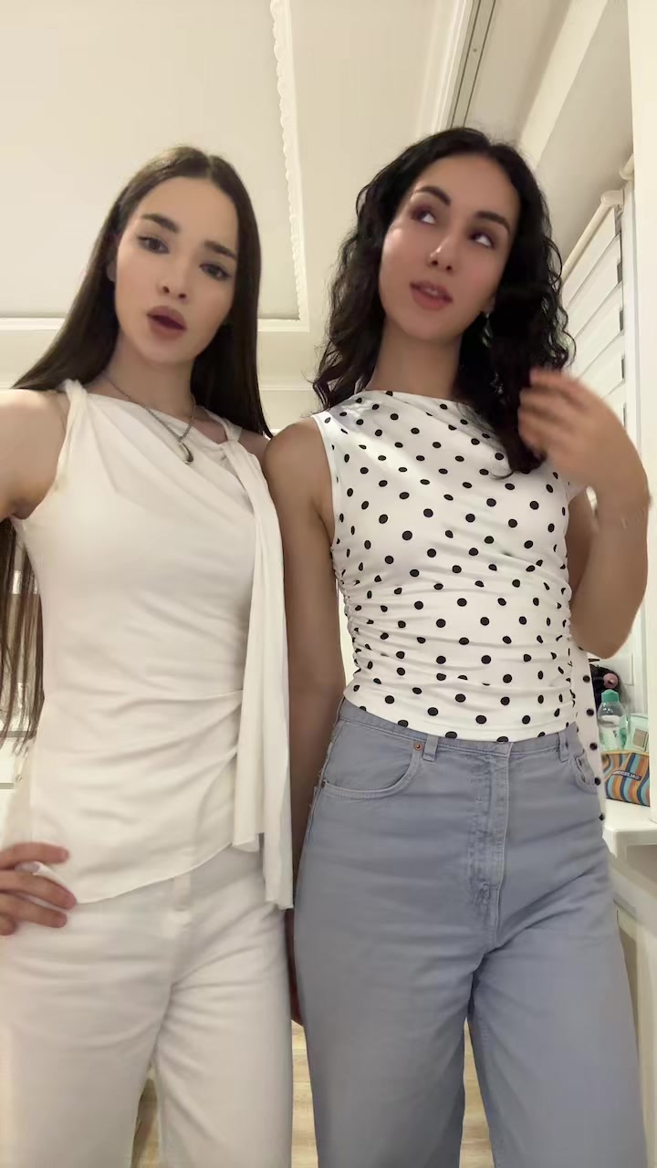 @Ari_Ana