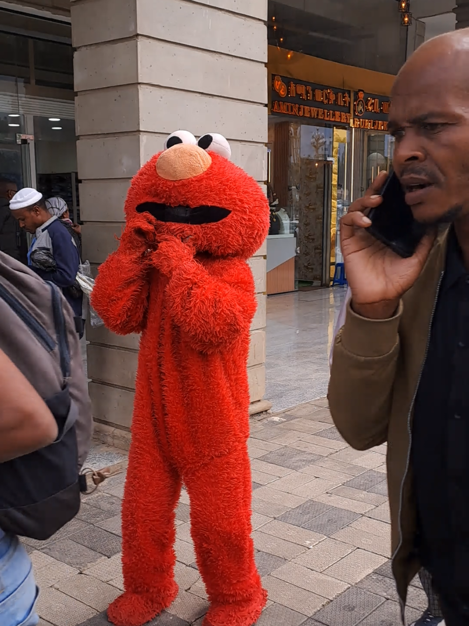 @Elmo