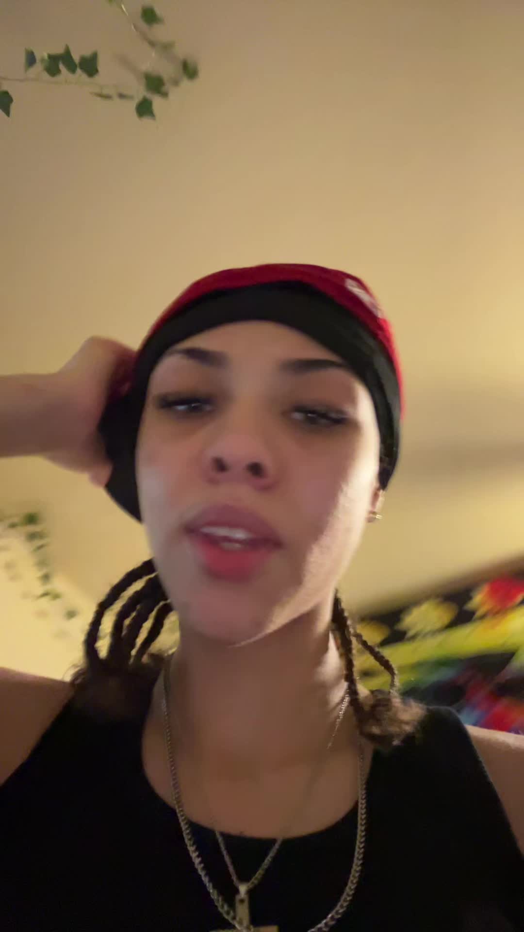 @Uuhhhh?????