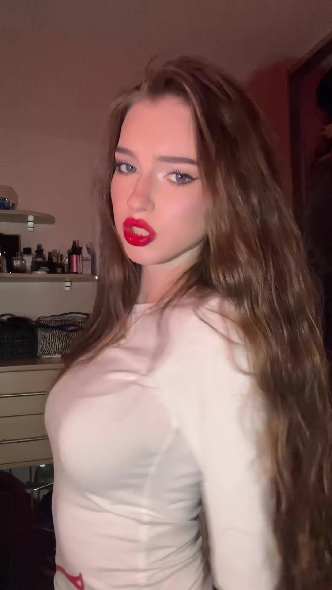 @꧁𝔸𝕃𝕀𝕊𝔸꧂