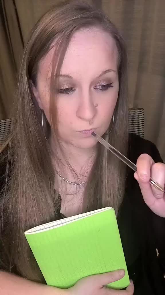 @Elise
