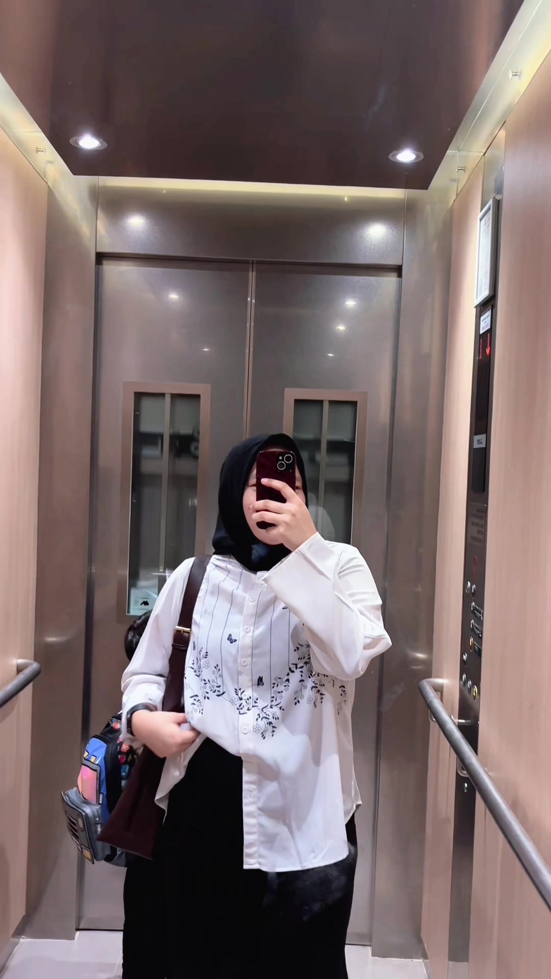 @Anna~~🦋