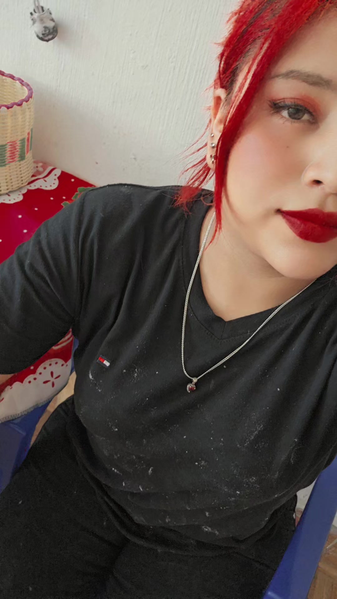 @𝕤𝕠𝕗𝕚 𝕔𝕙𝕚𝕥𝕚𝕔🖤