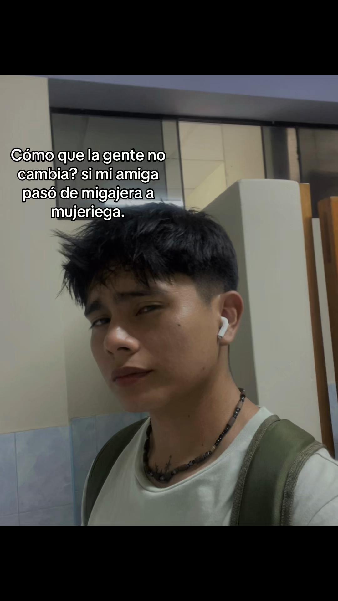 @WhatStory🥃🧃