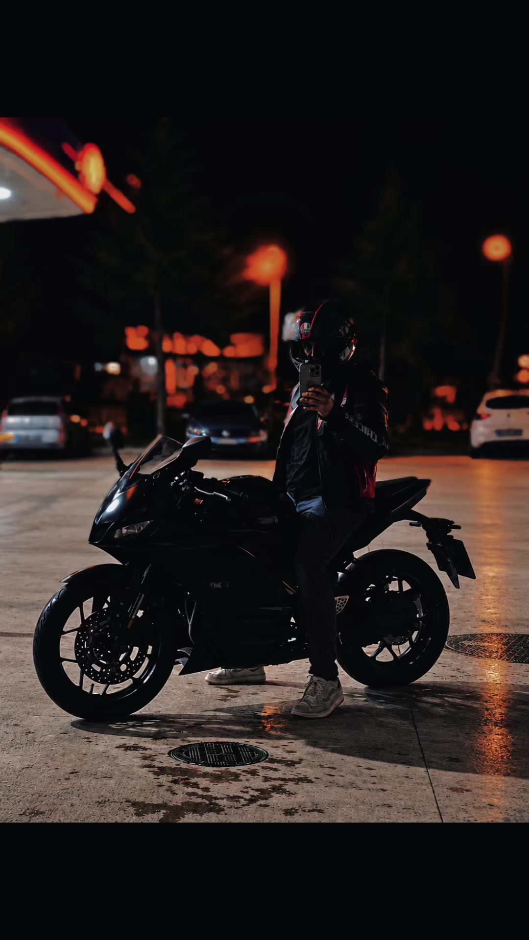 @ÖylesineR25🖤