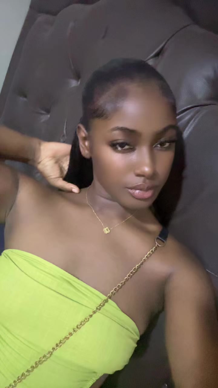 @Sabrina 🦋