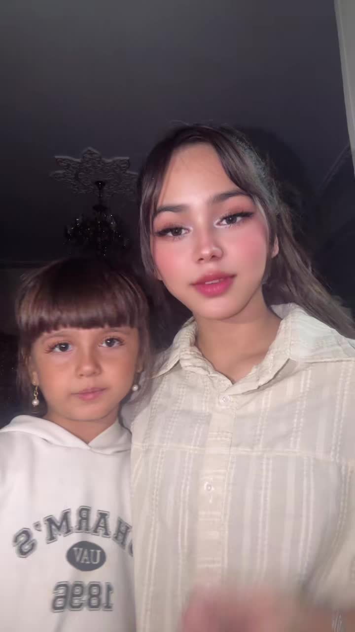 @Melikafarahani