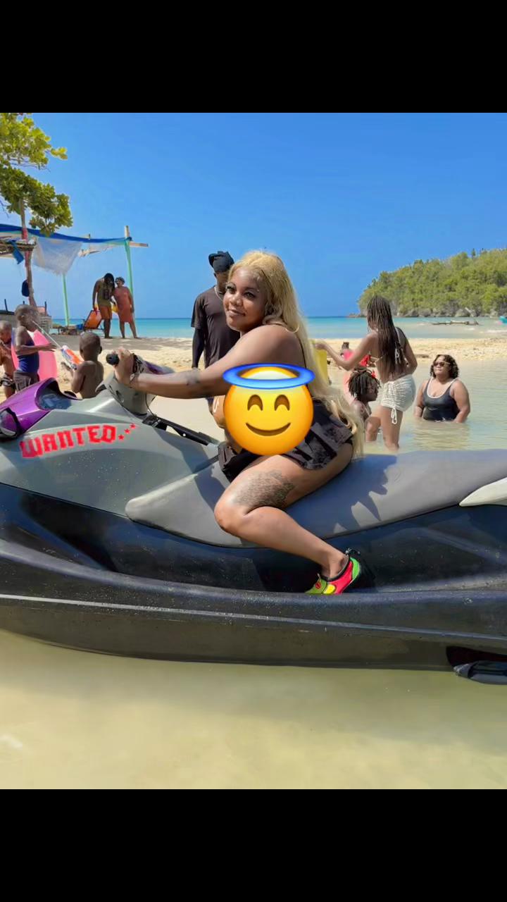 @DD MaMMi👑❤🇯🇲