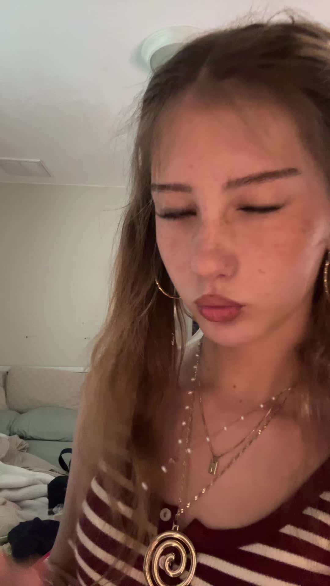 @isabella dimov