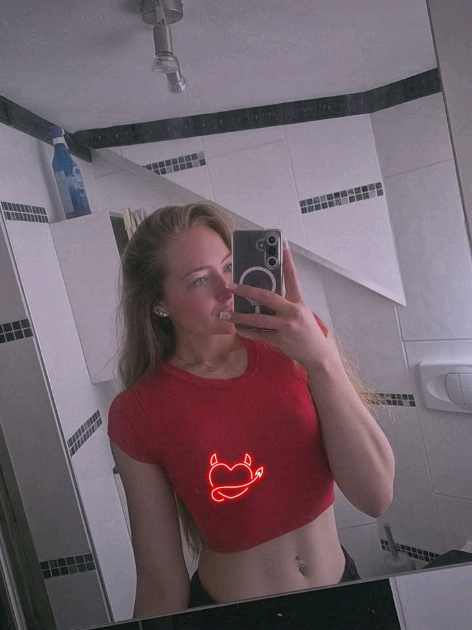 @vivi🥰