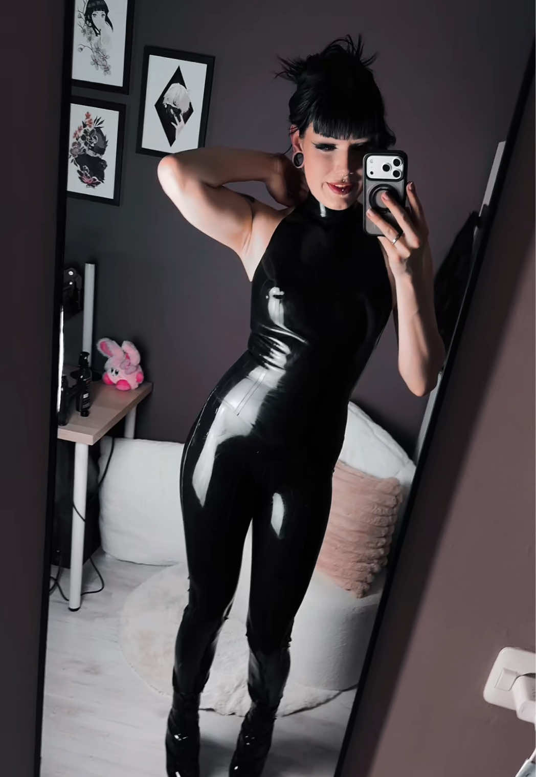 @morrigan.vex