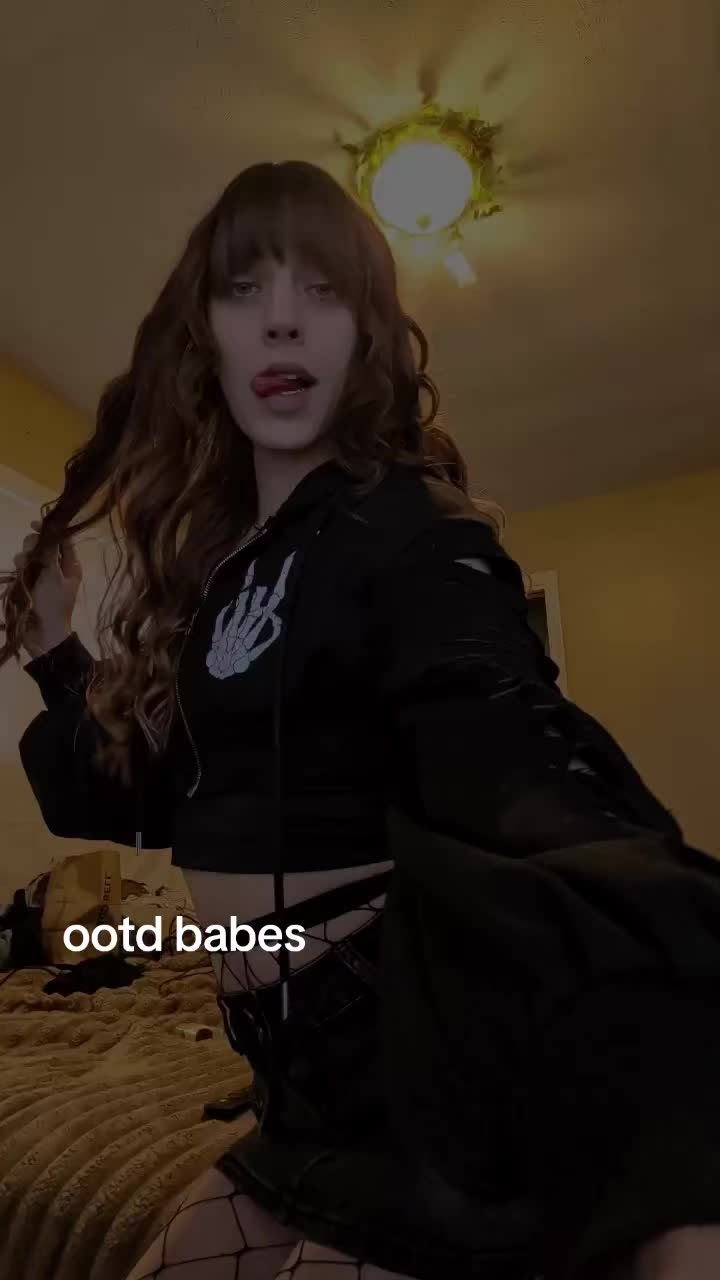 @kayla 🖤💀