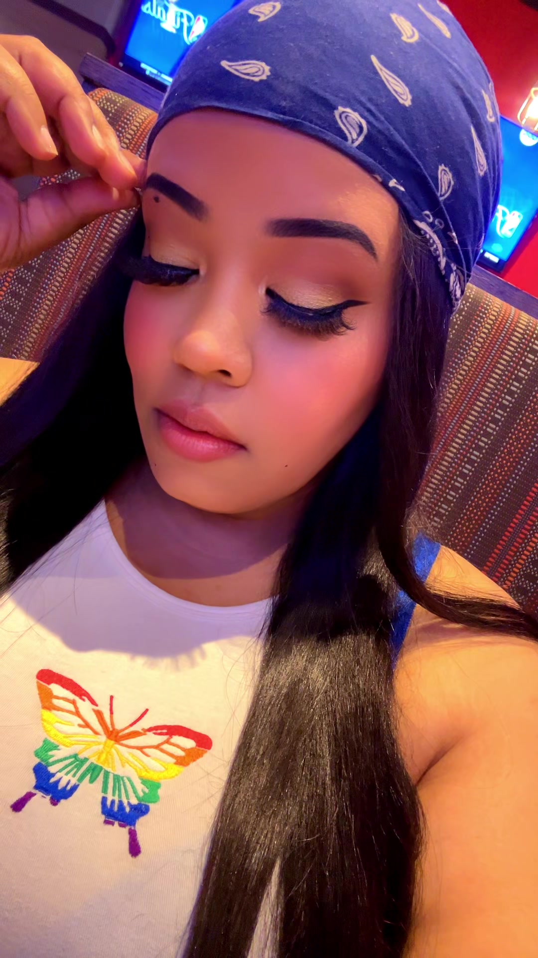 @MiMi 🎨🦋👑🦄