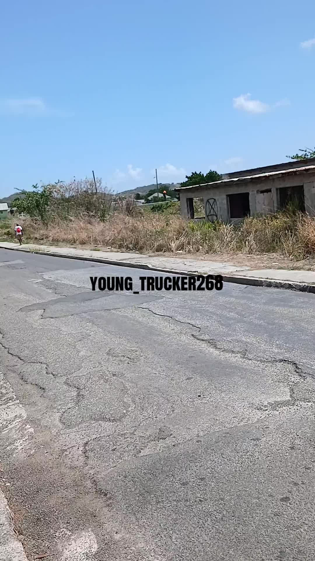 @👤