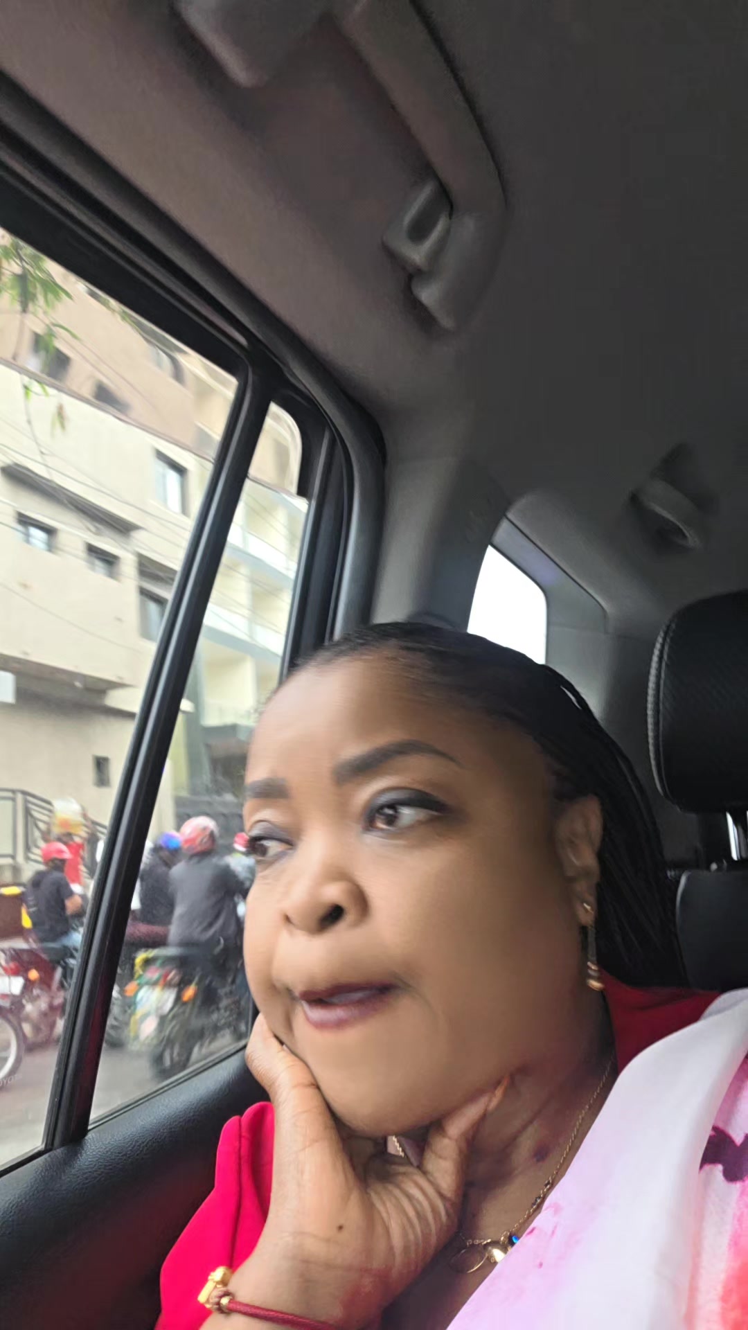 @Naweza