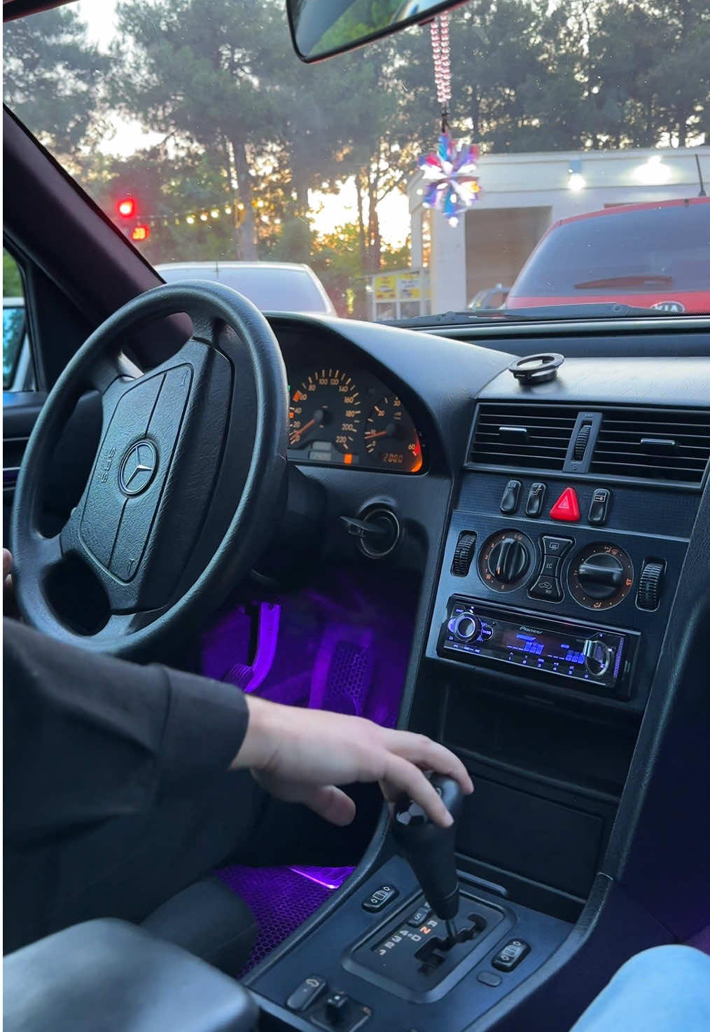 @𝟏𝟗𝟕