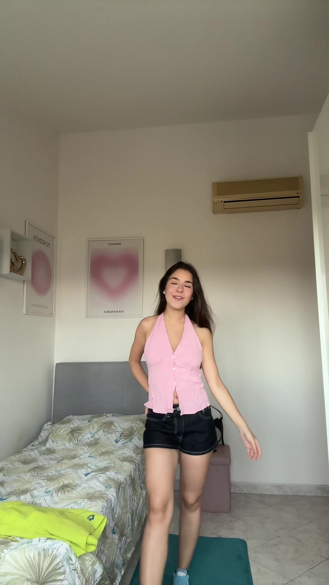 @Sabrina