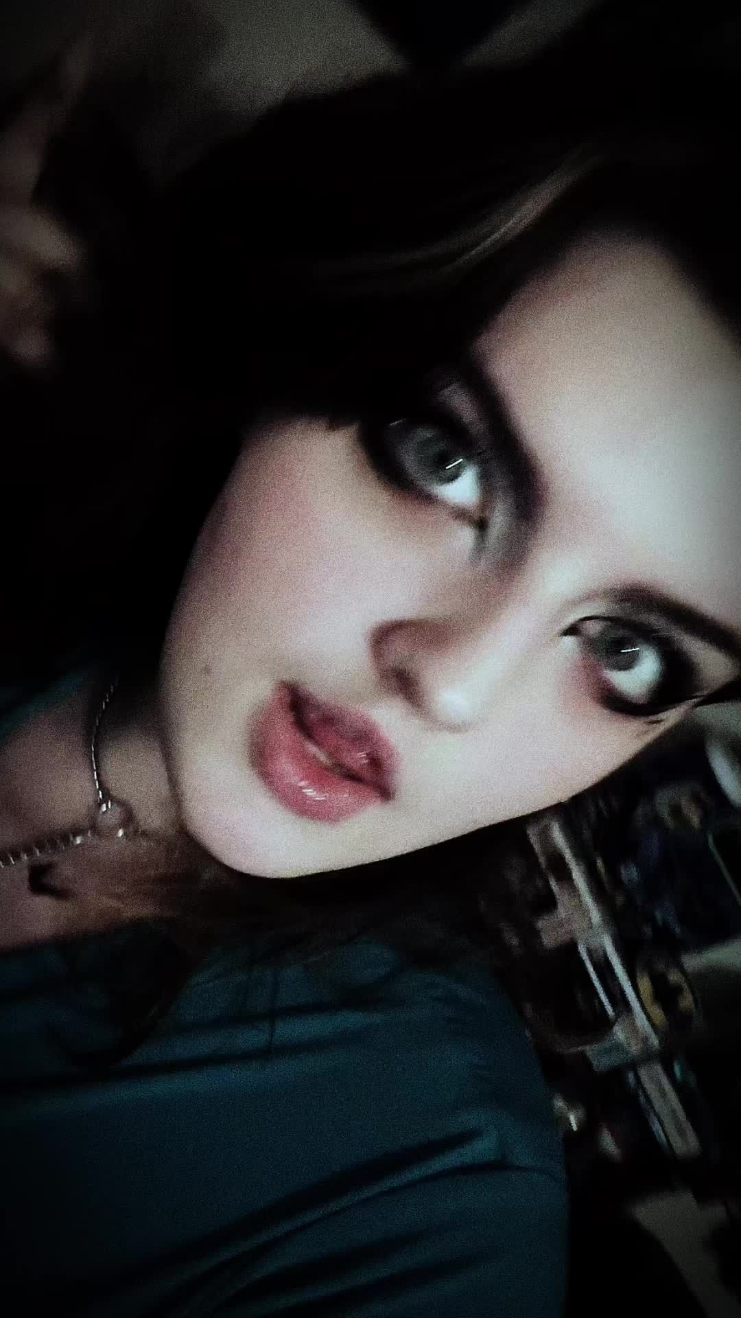 @Makeup_Show_Horror_Tell