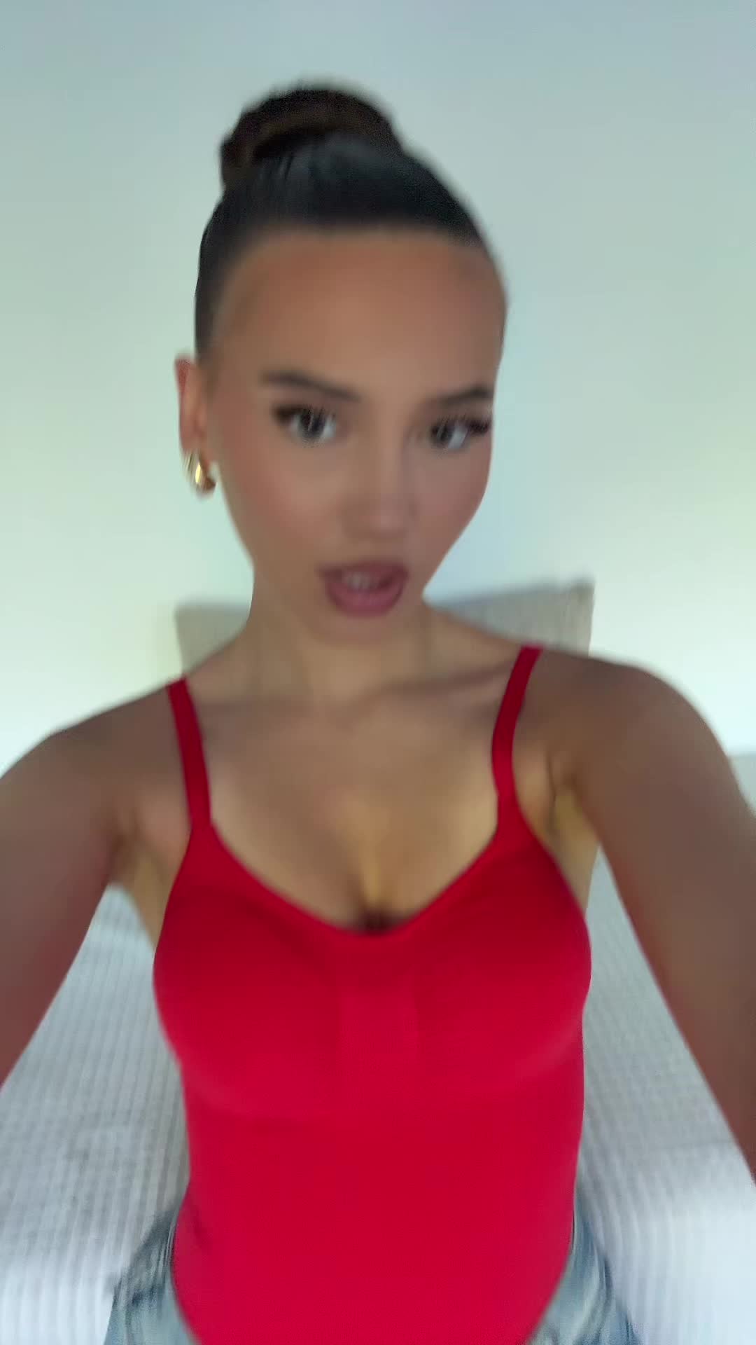 @𝖠𝗇𝗂𝗌𝖺