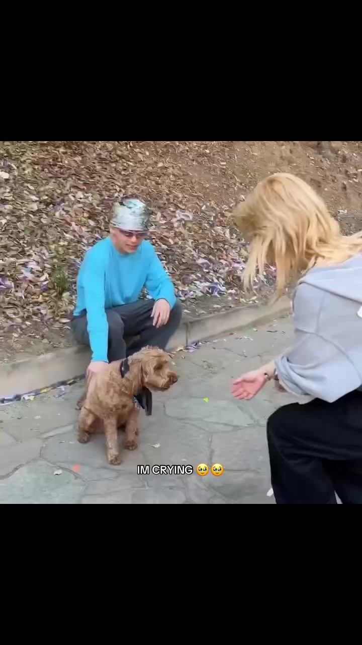@⁷