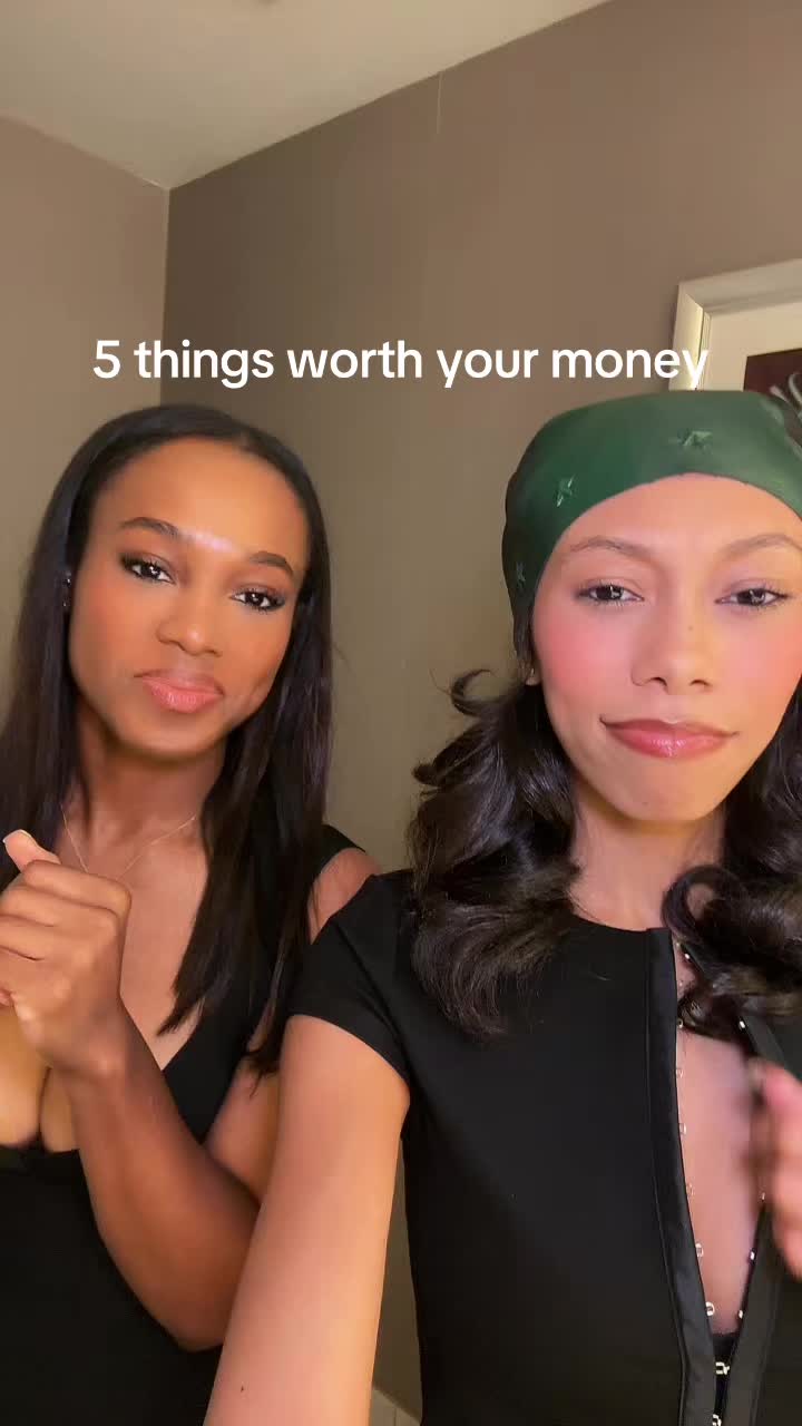 @AYSIA NICOLE