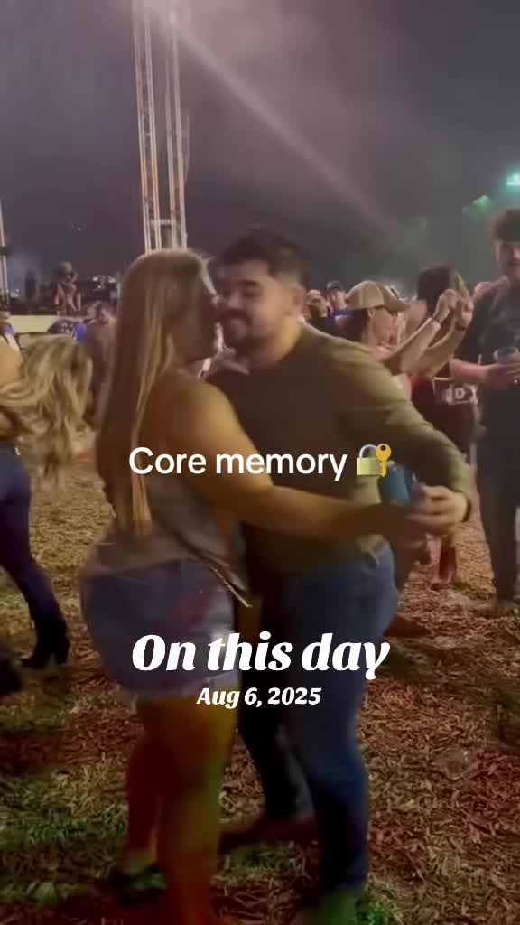 @Chlomoney18