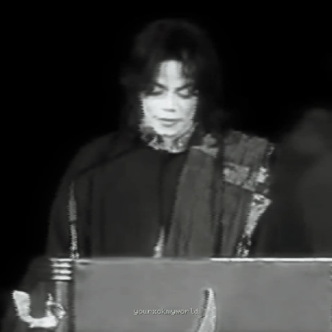 @𝐋𝐢𝐳𝐳𝐲 𝐥𝐨𝐨 🌺