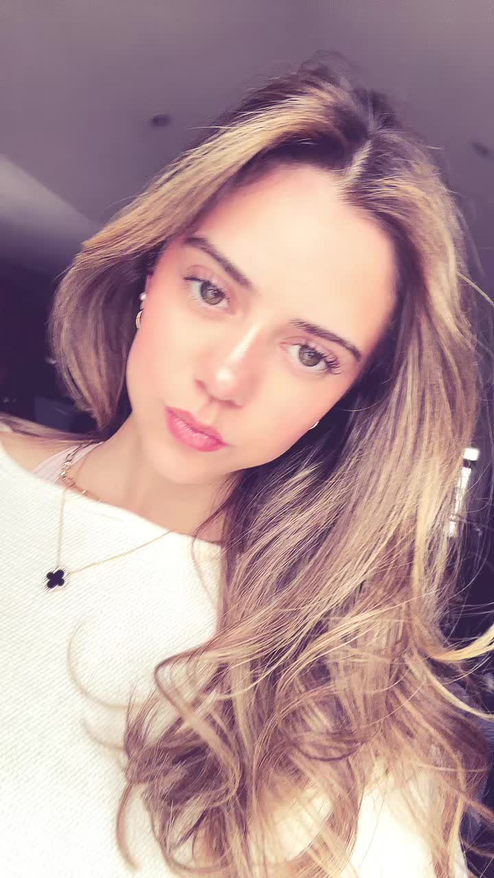 @ava valente