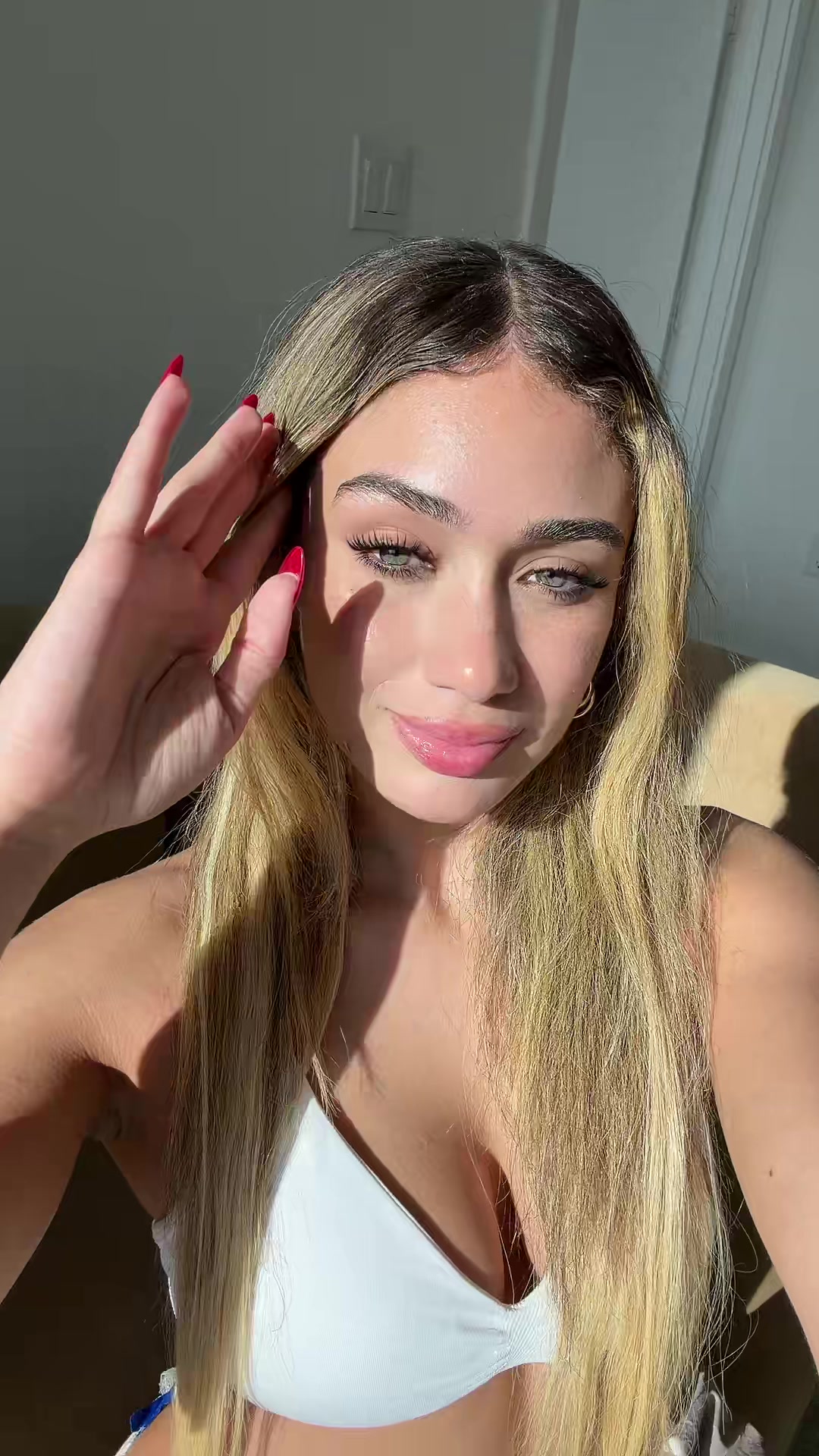 @miabellarivero