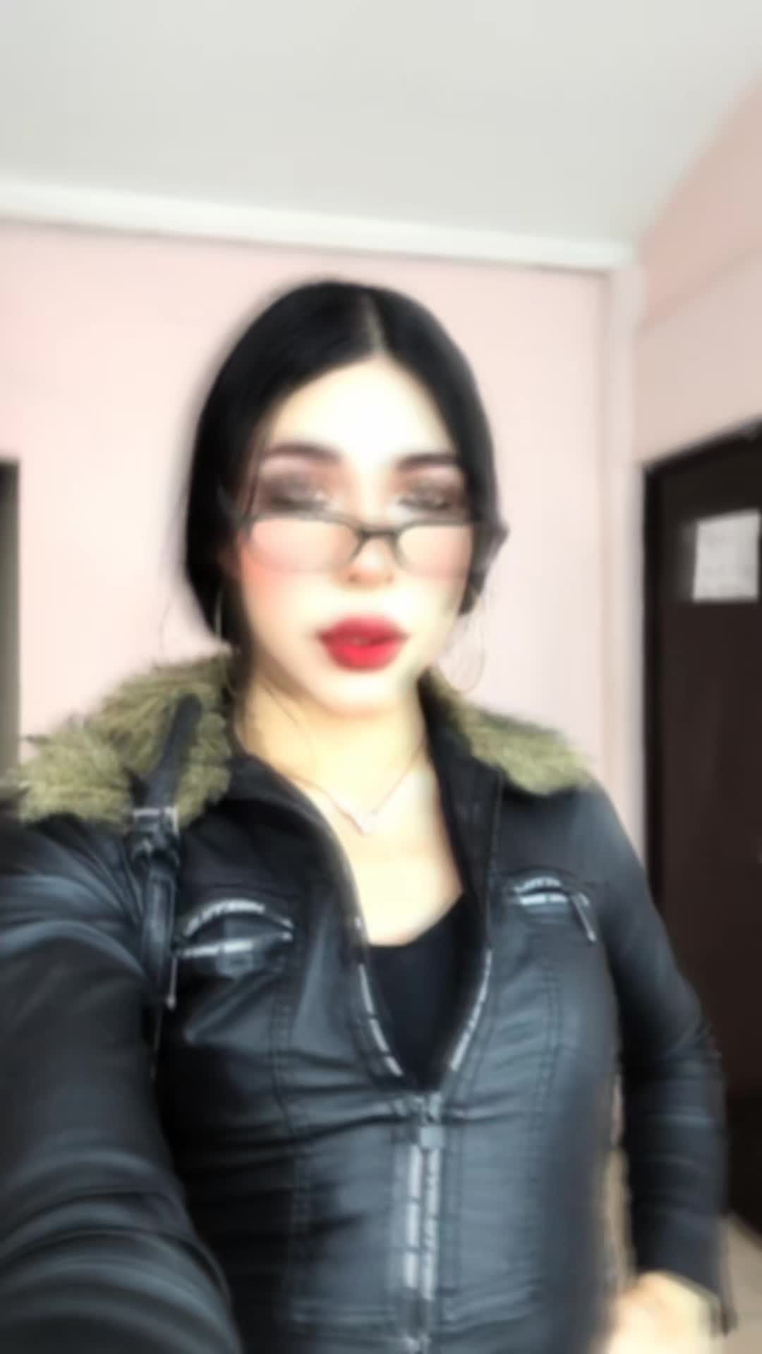 @Trixie Doll