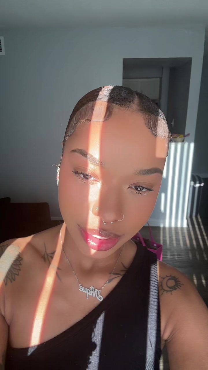 @Neek🌸👛💓🎀🦩🧞&zwj;♀️