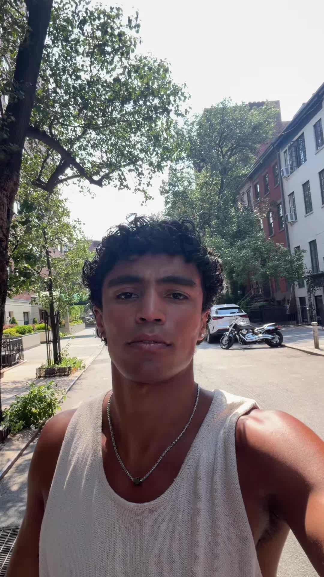 @dom