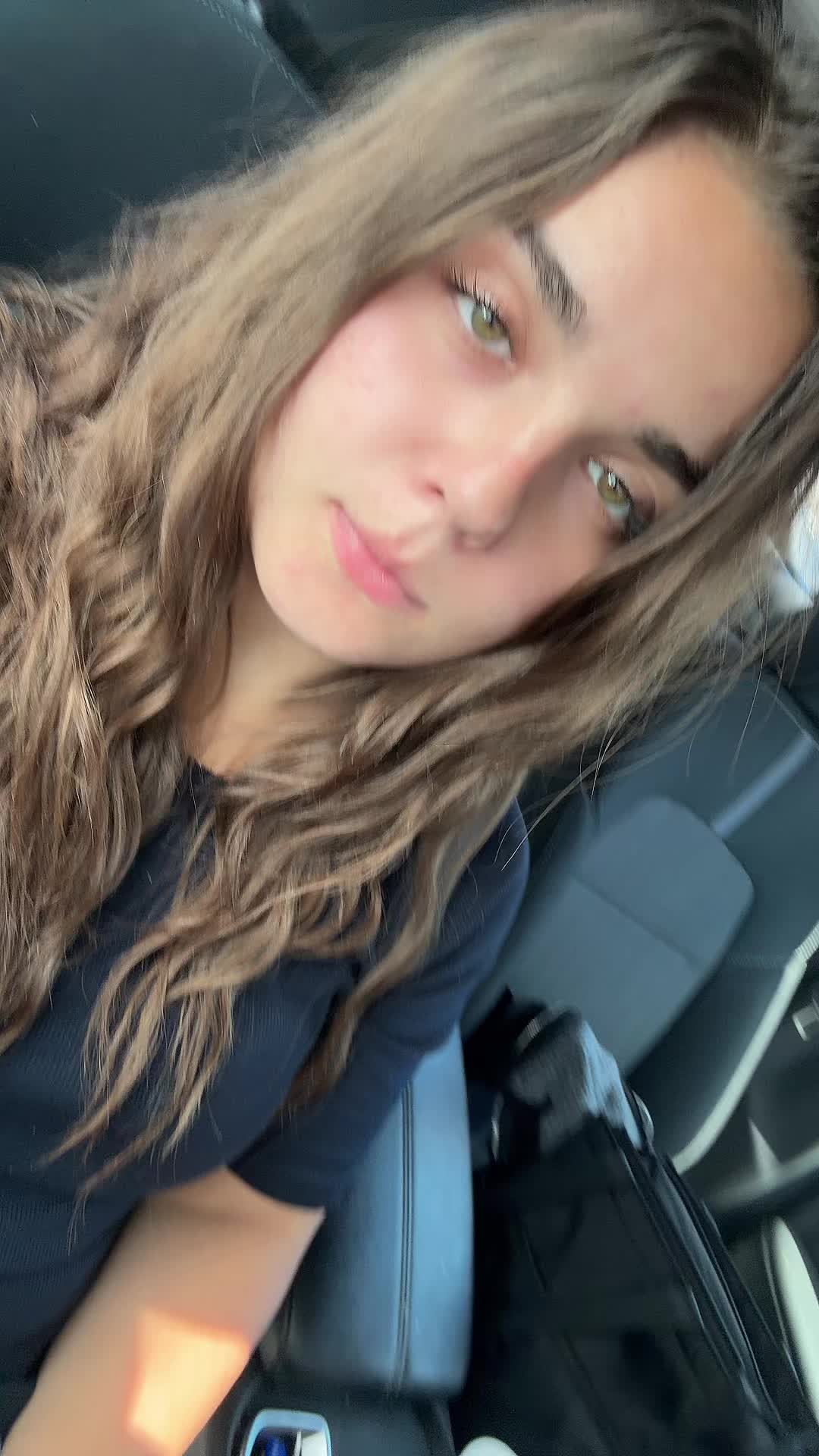 @hellafunchick