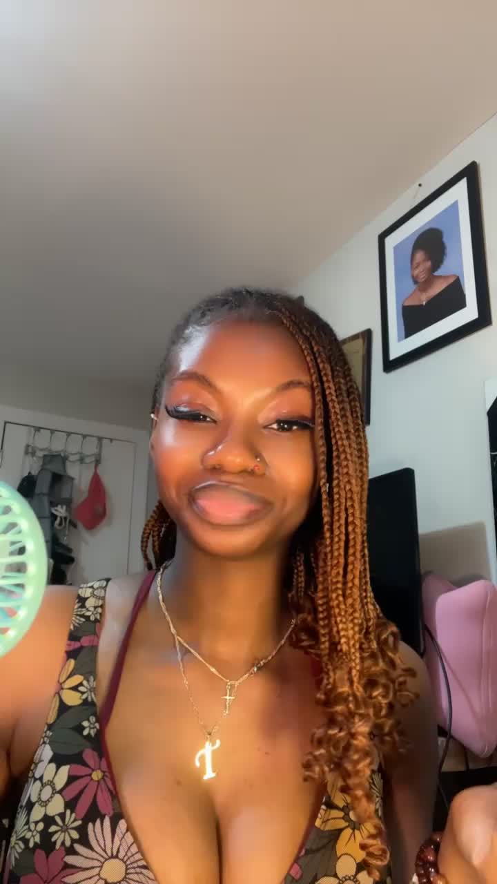 @💎 Nia 💎