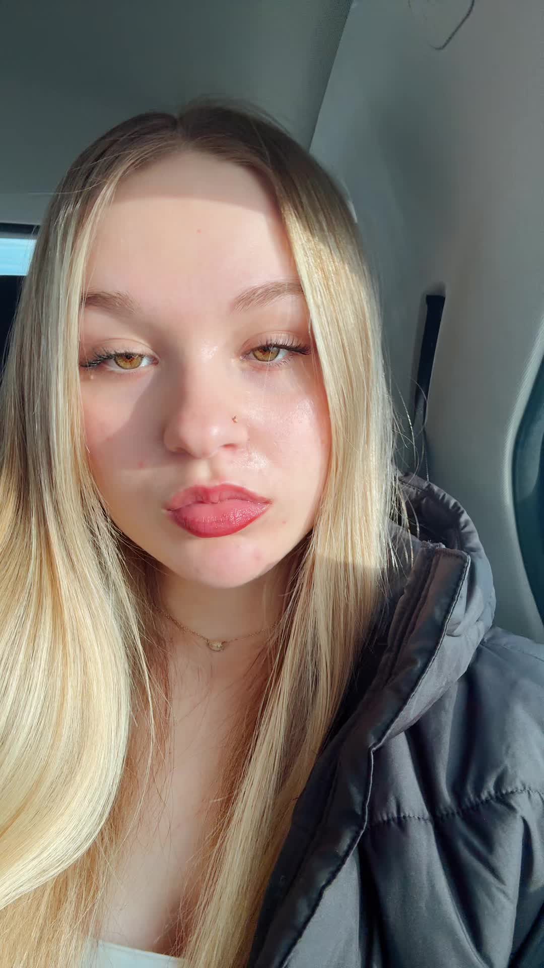 @lily