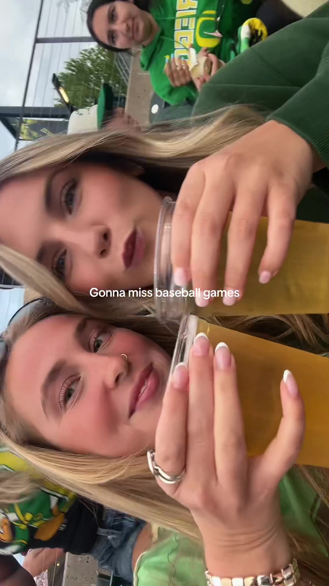 @Claire Robbins