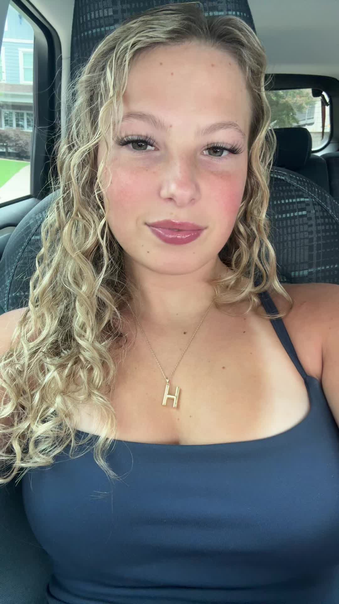 @Haley💌